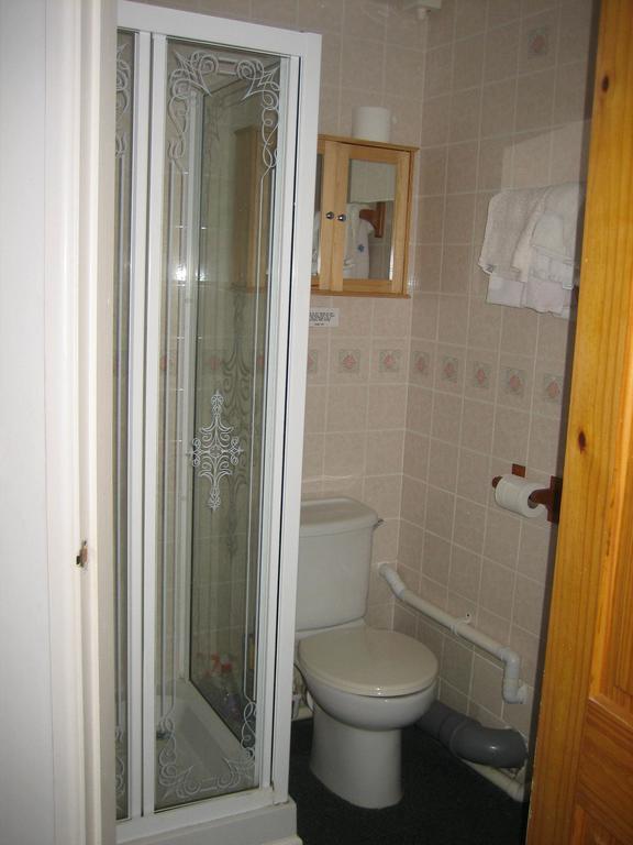 Four Seasons Guest House Pembrey Zimmer foto